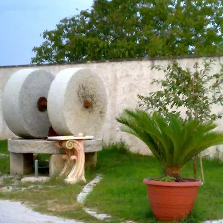 Monolocali Ore Liete Tatil Evi *